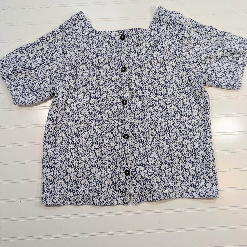 Madewell Floral Jaquard Button Back Top in Indigo - Picture 3 of 4